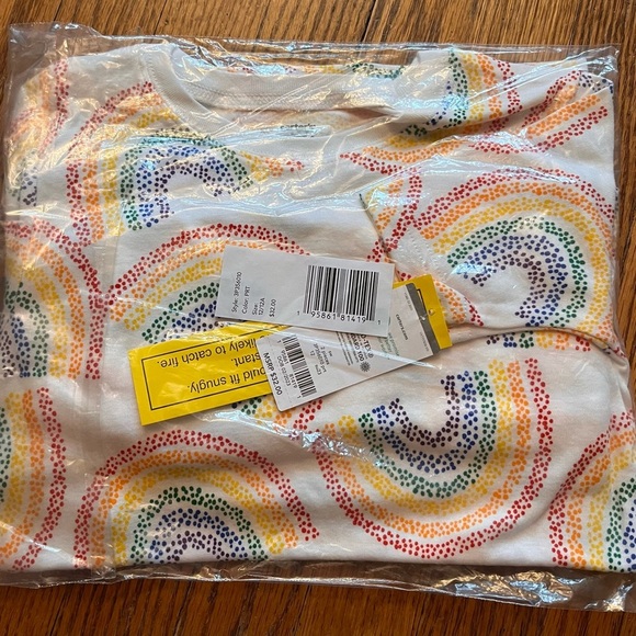 NEW Carter’s Kids Fitted 2 Piece Rainbow Pajama Set - Picture 5 of 5
